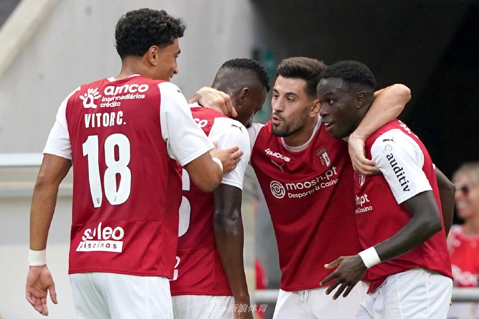 完全归咎于 完全归咎于