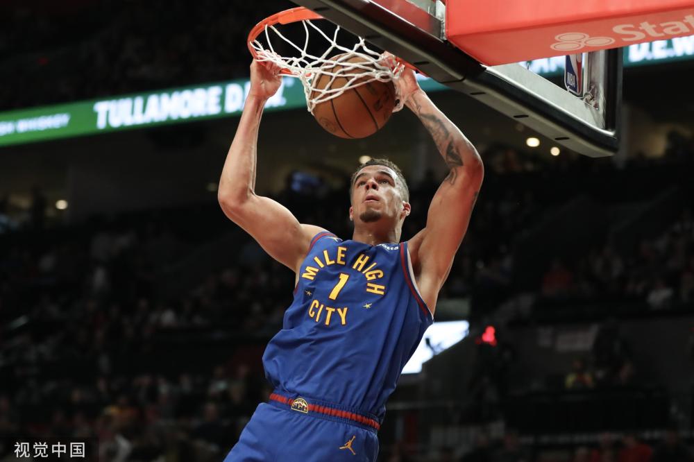 他们成功从 他们成功从