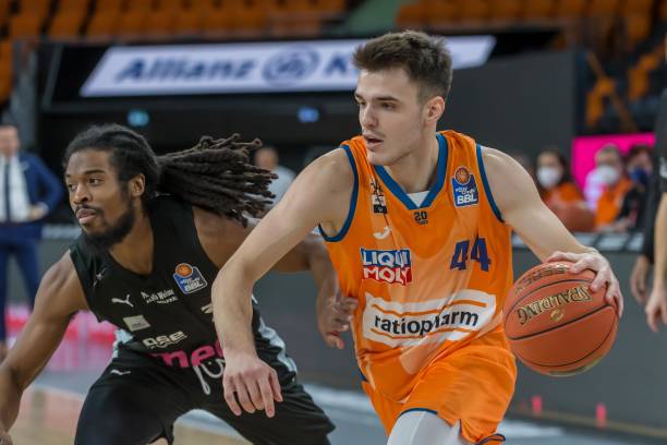 而书写新的 而书写新的