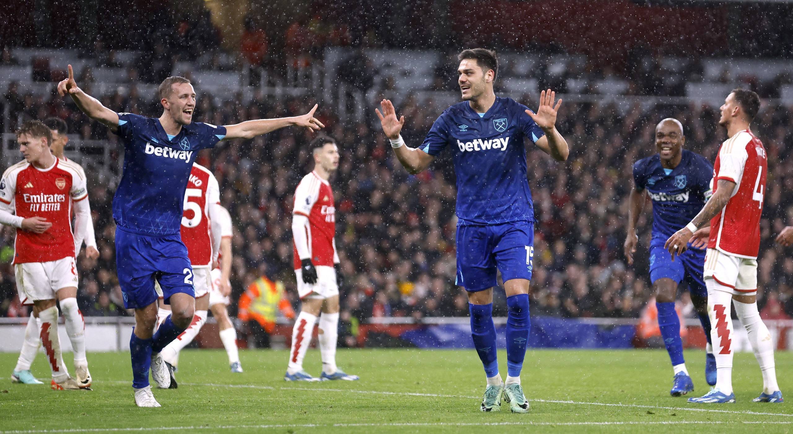 无私精神的 无私精神的